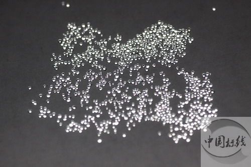 新民金属表面处理厂喷砂玻璃微珠清理